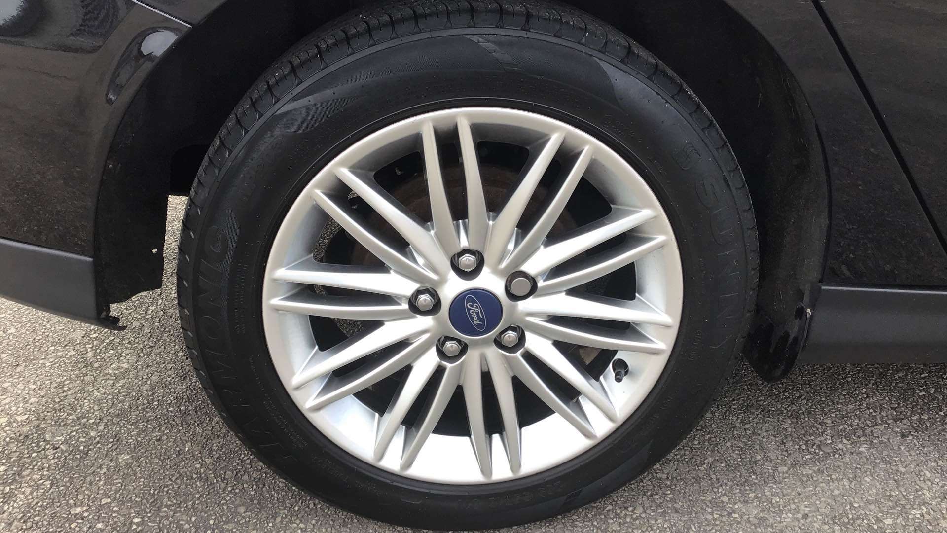 A 2017 FORD FOCUS ZETEC EDITION TDCI A 2017 FORD FOCUS ZETEC EDITION TDCI