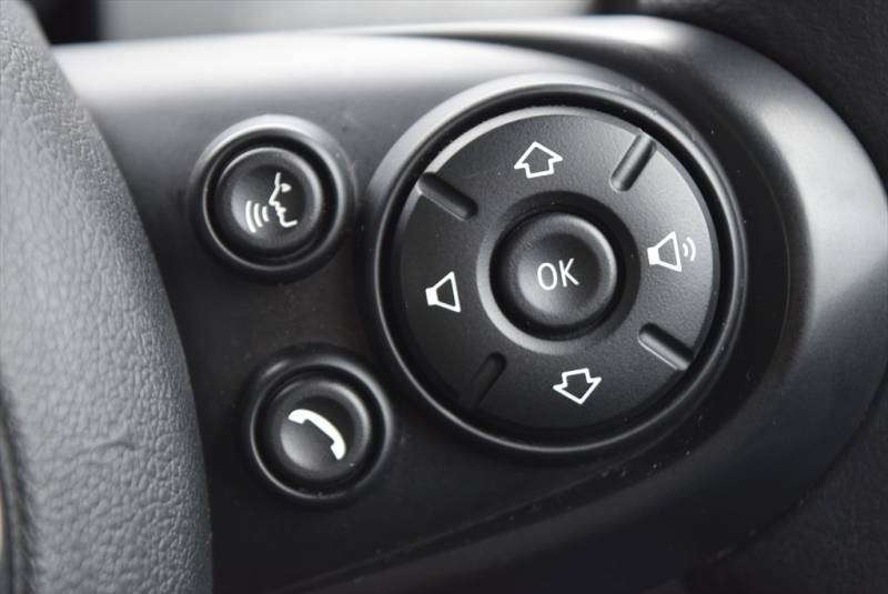 null MINI COOPER null MINI COOPER