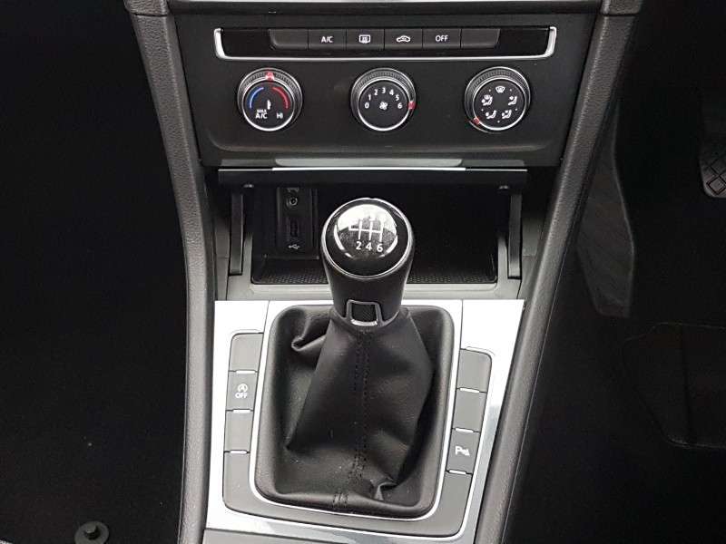 2018 VOLKSWAGEN GOLF 2018 VOLKSWAGEN GOLF