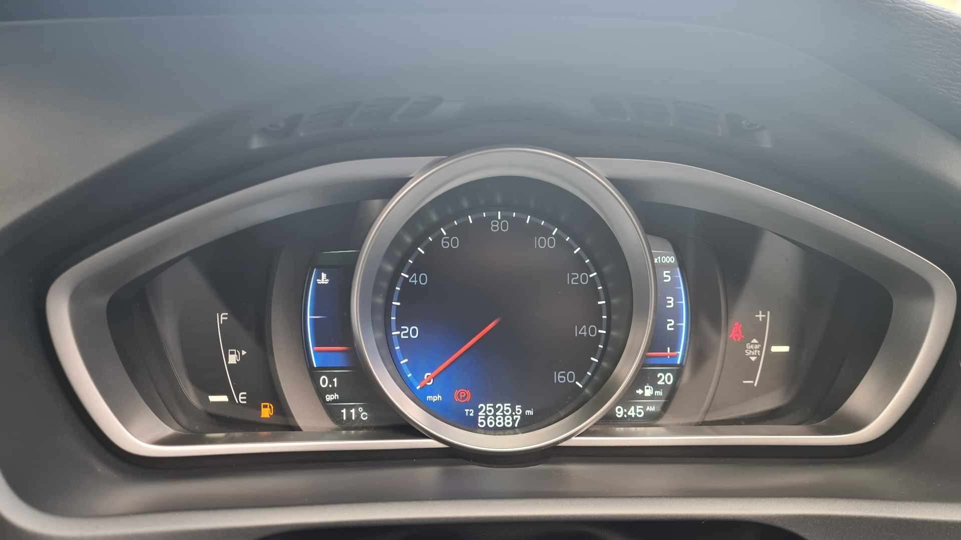 2015 VOLVO V40 2015 VOLVO V40