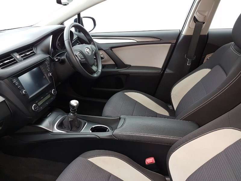 2016 TOYOTA AVENSIS 2016 TOYOTA AVENSIS