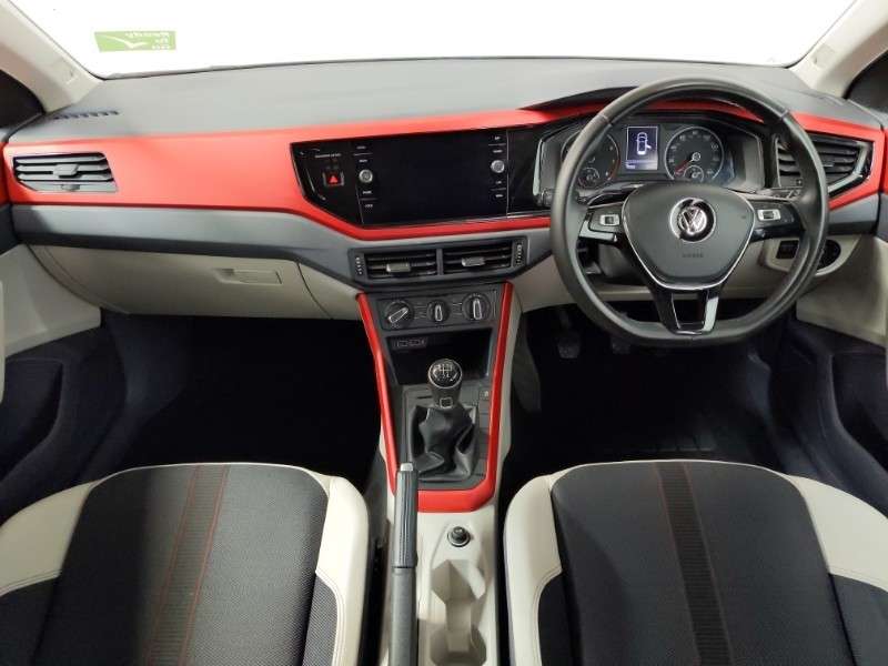 A 2018 VOLKSWAGEN POLO BEATS TSI A 2018 VOLKSWAGEN POLO BEATS TSI