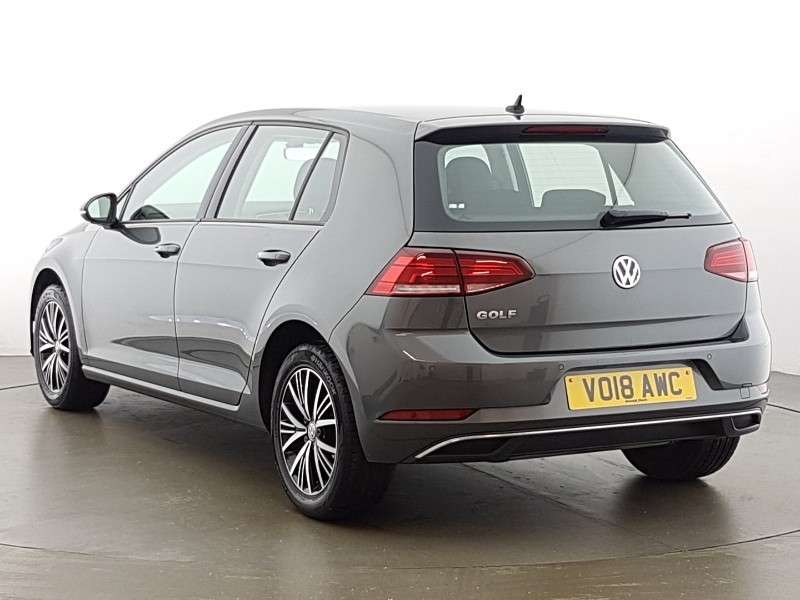 A 2018 VOLKSWAGEN GOLF SE NAVIGATION TSI BLUEMOTION TECHNOLOGY A 2018 VOLKSWAGEN GOLF SE NAVIGATION TSI BLUEMOTION TECHNOLOGY