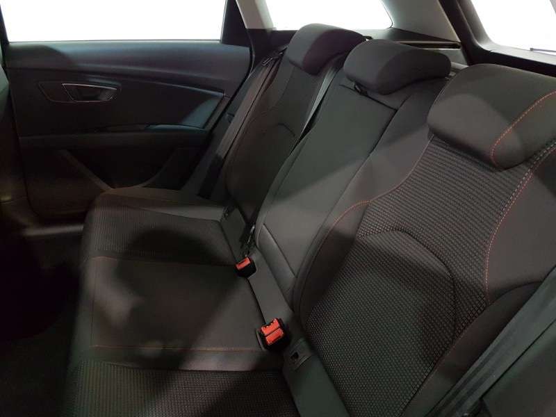 A 2017 SEAT LEON ECOTSI FR TECHNOLOGY A 2017 SEAT LEON ECOTSI FR TECHNOLOGY