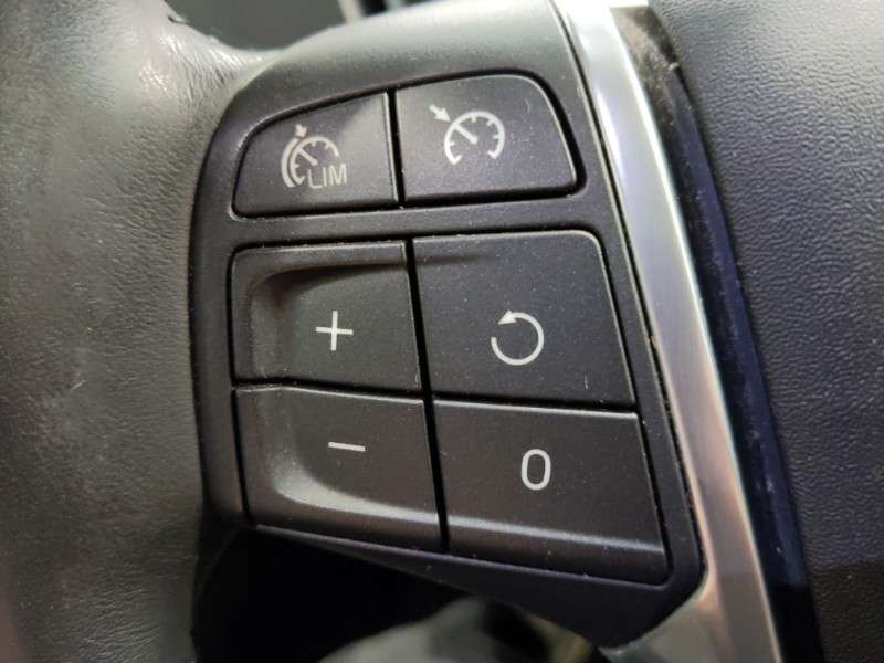 2014 VOLVO V40 2014 VOLVO V40