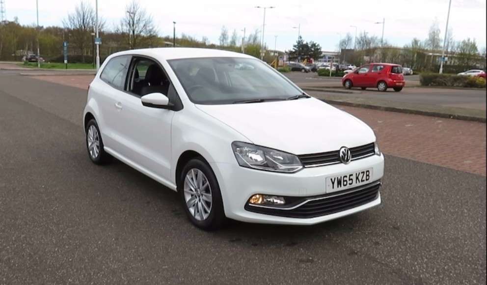 A 2015 VOLKSWAGEN POLO SE TSI A 2015 VOLKSWAGEN POLO SE TSI