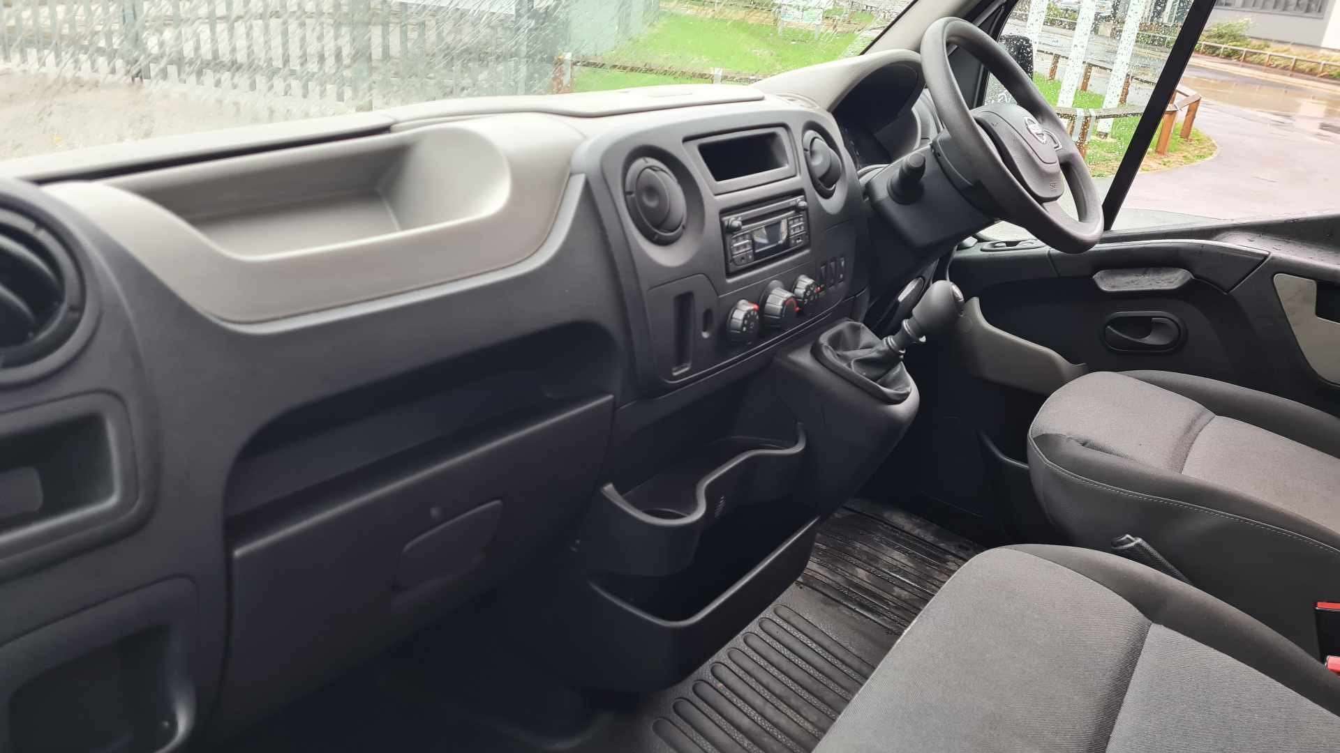 2016 NISSAN NV400 2016 NISSAN NV400