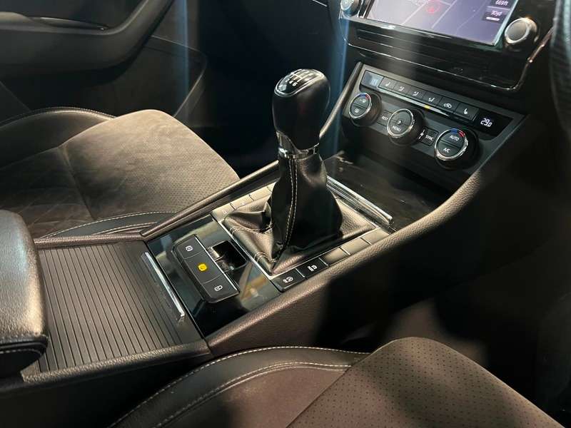 2016 SKODA SUPERB 2016 SKODA SUPERB