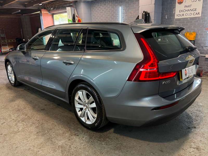 2019 VOLVO V60 2019 VOLVO V60