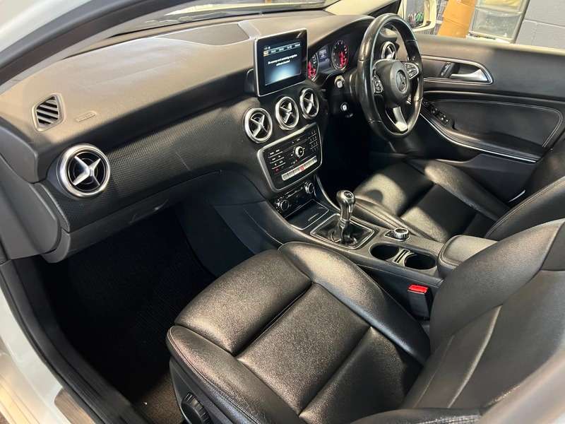 2017 MERCEDES-BENZ A CLASS 2017 MERCEDES-BENZ A CLASS
