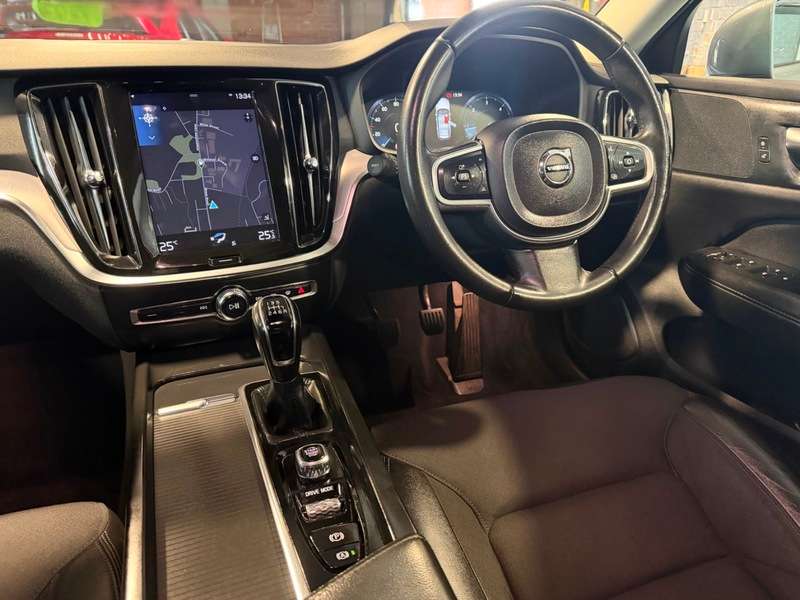 2019 VOLVO V60 2019 VOLVO V60