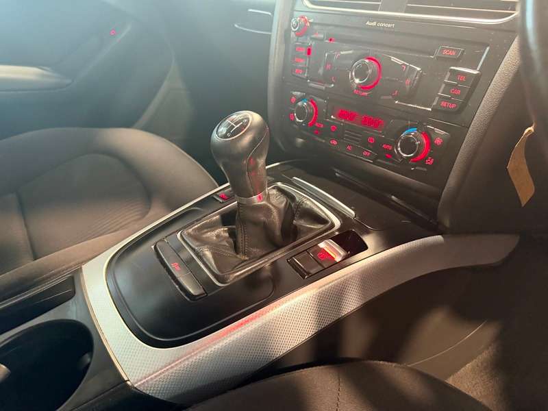 2010 AUDI A4 2010 AUDI A4