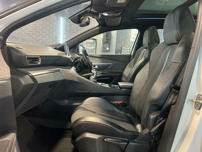 2019 PEUGEOT 3008 2019 PEUGEOT 3008