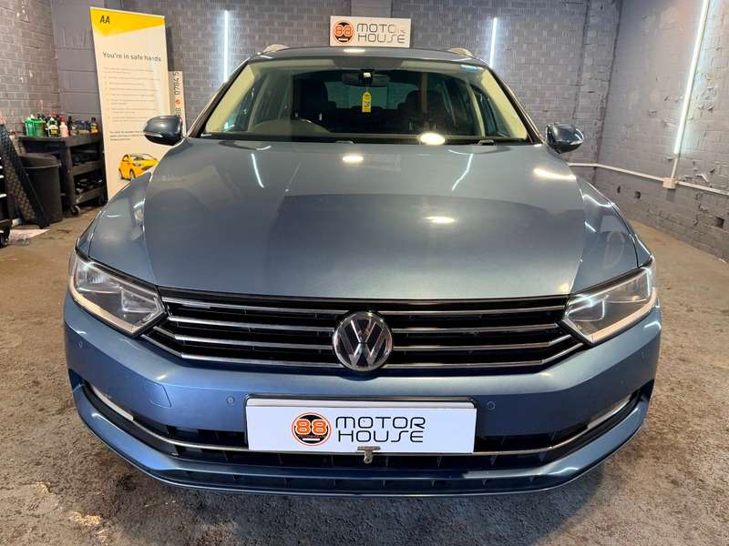 A 2017 VOLKSWAGEN PASSAT 2.0 TDI SE Business Euro 6 (s/s) A 2017 VOLKSWAGEN PASSAT 2.0 TDI SE Business Euro 6 (s/s)