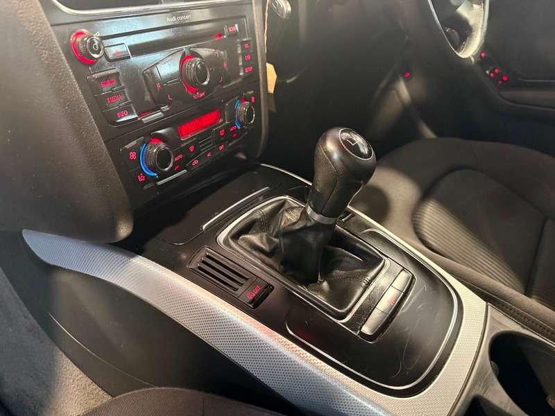 2010 AUDI A4 2010 AUDI A4