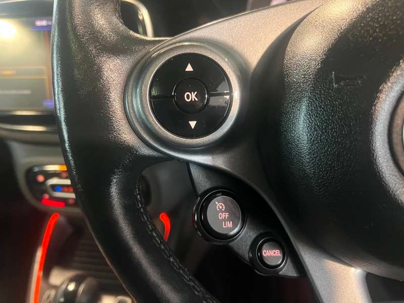 2021 SMART FORFOUR 2021 SMART FORFOUR