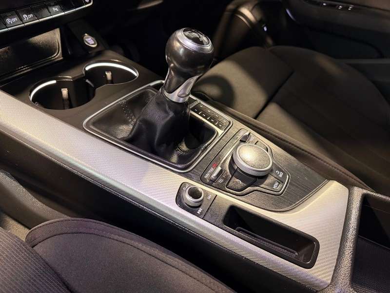 2016 AUDI A4 2016 AUDI A4