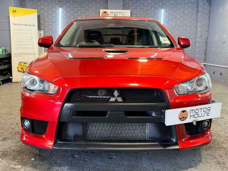A 2009 MITSUBISHI LANCER 2.0T EVO X GSR FQ-300 Saloon 4dr Petrol SST 4WD Euro 4 (290 ps) A 2009 MITSUBISHI LANCER 2.0T EVO X GSR FQ-300 Saloon 4dr Petrol SST 4WD Euro 4 (290 ps)