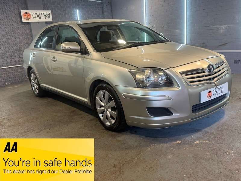 A 2009 TOYOTA AVENSIS 2.0 D-4D T2 Hatchback 5dr Diesel Manual (146 g/km, 125 bhp) A 2009 TOYOTA AVENSIS 2.0 D-4D T2 Hatchback 5dr Diesel Manual (146 g/km, 125 bhp)
