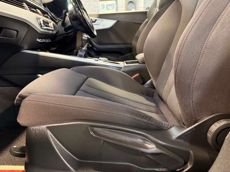2016 AUDI A4 2016 AUDI A4