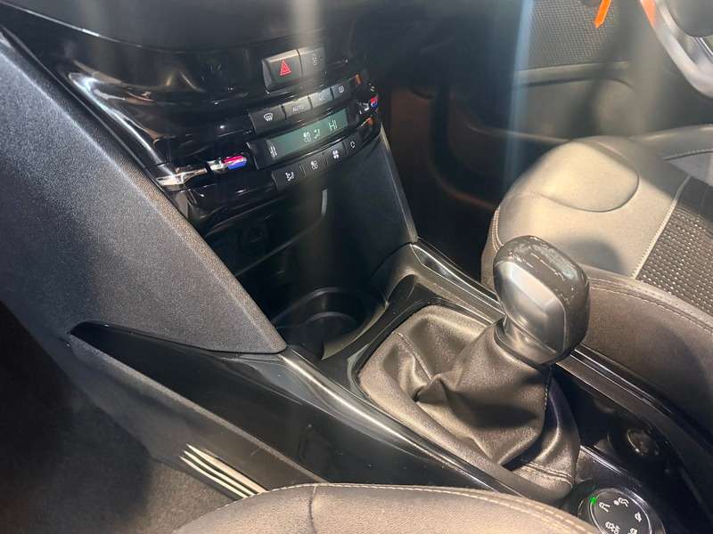 2017 PEUGEOT 2008 2017 PEUGEOT 2008