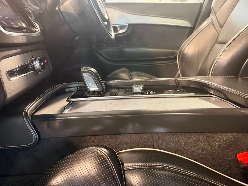 2020 VOLVO XC90 2020 VOLVO XC90