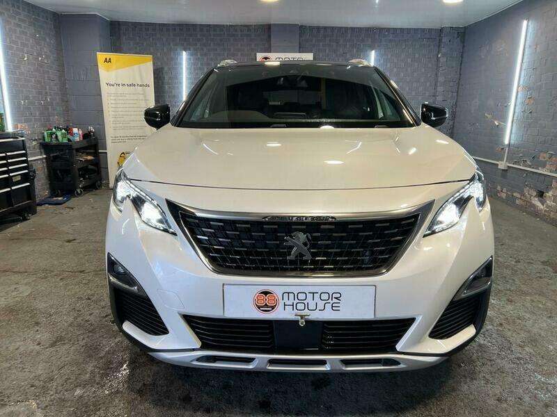 A 2019 PEUGEOT 3008 1.5 BlueHDi GT Line Premium Euro 6 (s/s) A 2019 PEUGEOT 3008 1.5 BlueHDi GT Line Premium Euro 6 (s/s)