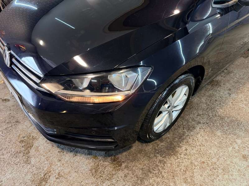 2018 VOLKSWAGEN TOURAN 2018 VOLKSWAGEN TOURAN