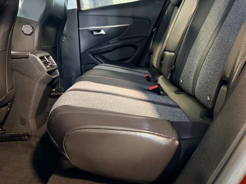2018 PEUGEOT 3008 2018 PEUGEOT 3008