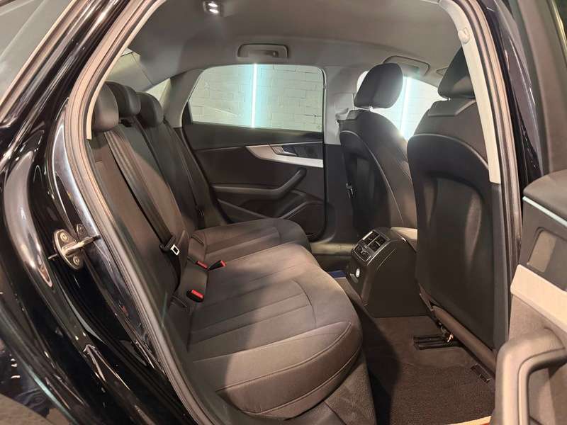 2016 AUDI A4 2016 AUDI A4