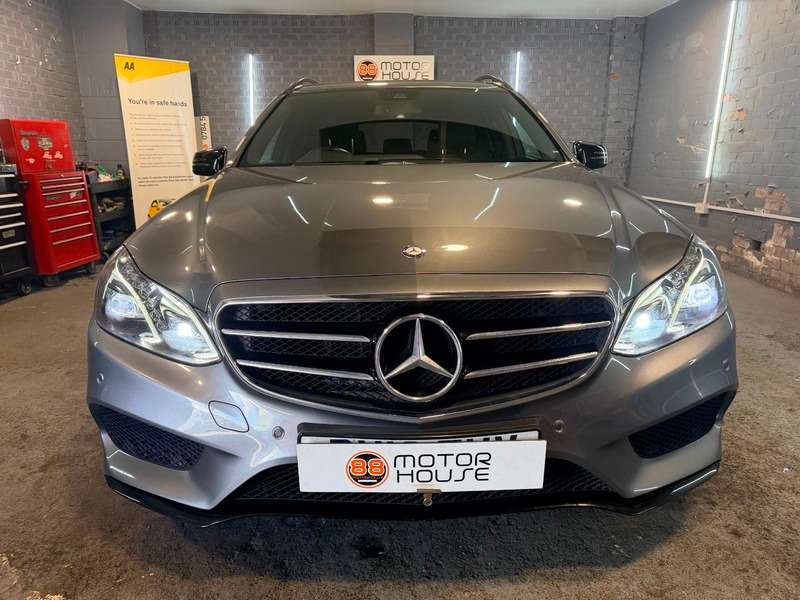 A 2016 MERCEDES-BENZ E CLASS 2.1 E220 BlueTEC AMG Night Edition G-Tronic+ Euro 6 (s/s) A 2016 MERCEDES-BENZ E CLASS 2.1 E220 BlueTEC AMG Night Edition G-Tronic+ Euro 6 (s/s)