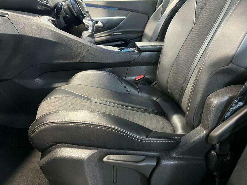 2019 PEUGEOT 3008 2019 PEUGEOT 3008