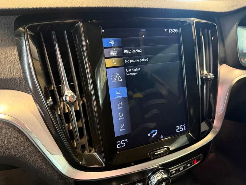 2019 VOLVO V60 2019 VOLVO V60