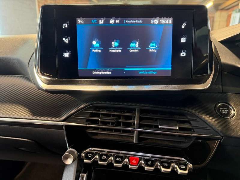 2020 PEUGEOT 2008 2020 PEUGEOT 2008