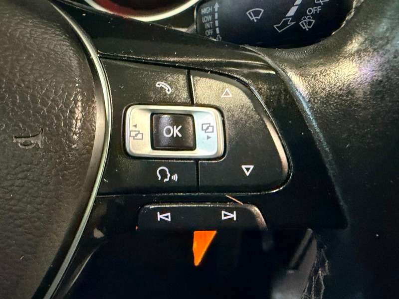 2018 VOLKSWAGEN TOURAN 2018 VOLKSWAGEN TOURAN