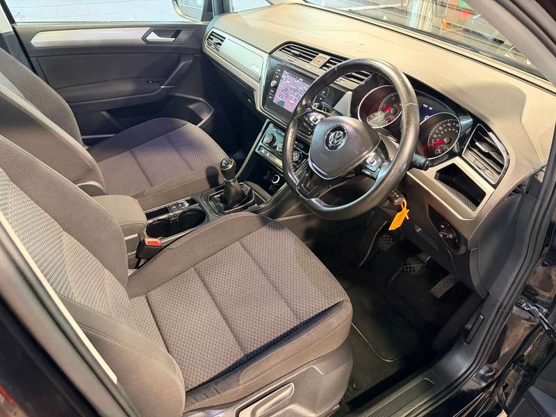 2018 VOLKSWAGEN TOURAN 2018 VOLKSWAGEN TOURAN