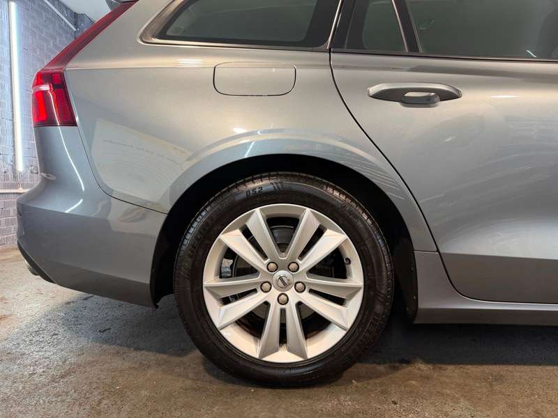 2019 VOLVO V60 2019 VOLVO V60