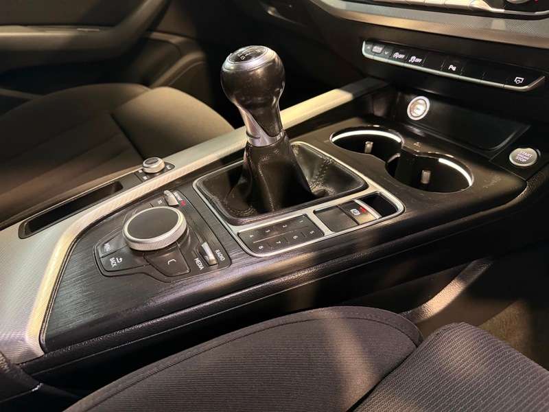 2016 AUDI A4 2016 AUDI A4