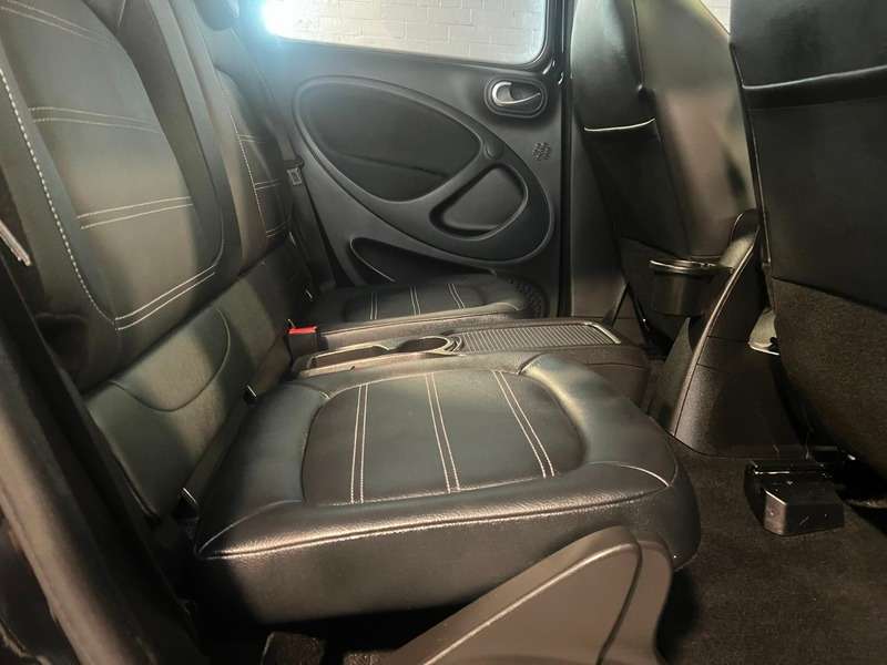 2021 SMART FORFOUR 2021 SMART FORFOUR