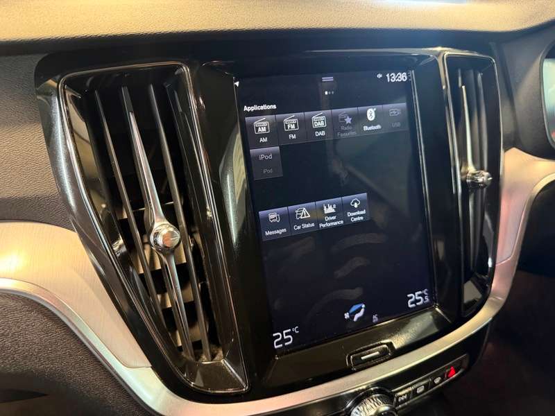 2019 VOLVO V60 2019 VOLVO V60