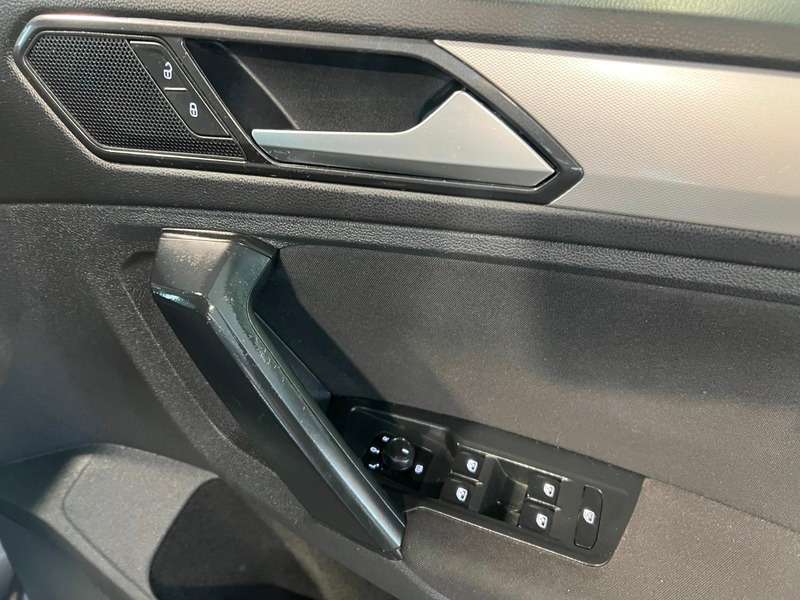 2017 VOLKSWAGEN TIGUAN 2017 VOLKSWAGEN TIGUAN