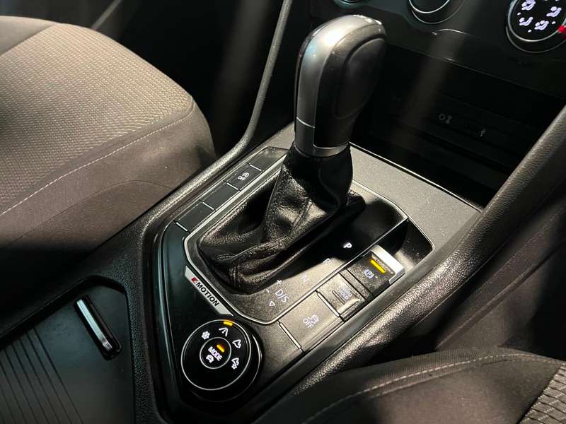 2017 VOLKSWAGEN TIGUAN 2017 VOLKSWAGEN TIGUAN