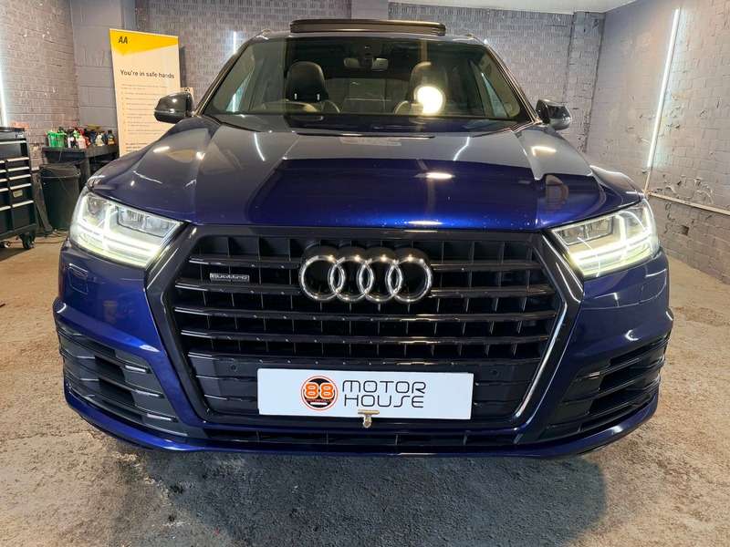 A 2018 AUDI Q7 3.0 TDI V6 Black Edition Tiptronic quattro Euro 6 (s/s) A 2018 AUDI Q7 3.0 TDI V6 Black Edition Tiptronic quattro Euro 6 (s/s)