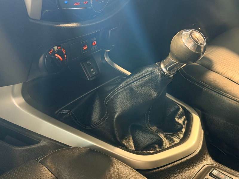 2016 NISSAN NAVARA 2016 NISSAN NAVARA