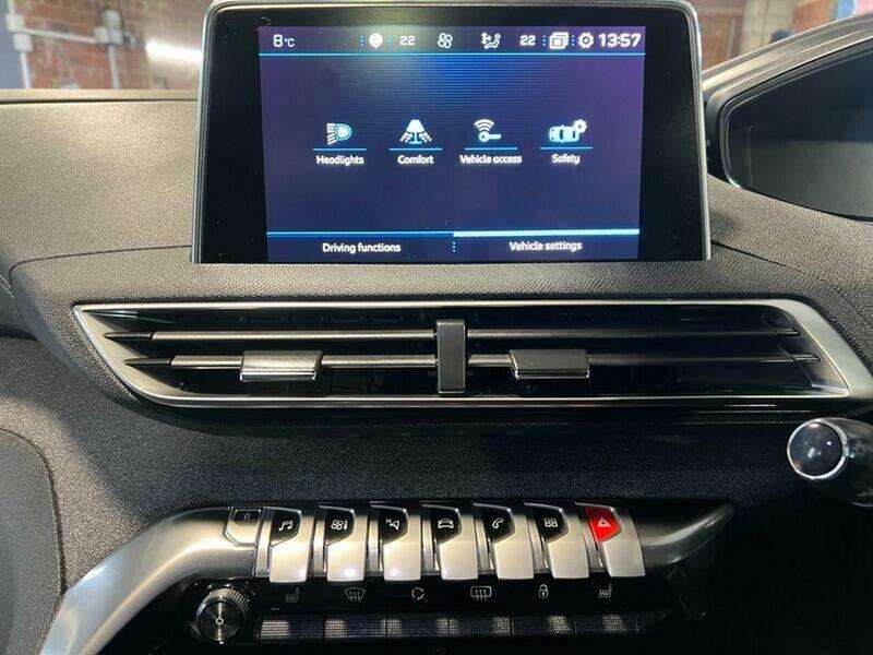 2019 PEUGEOT 3008 2019 PEUGEOT 3008