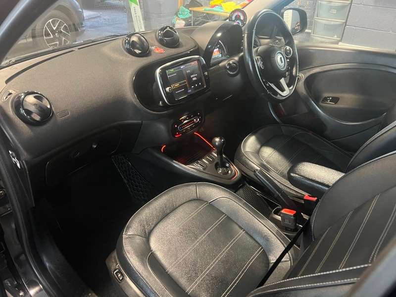 2021 SMART FORFOUR 2021 SMART FORFOUR