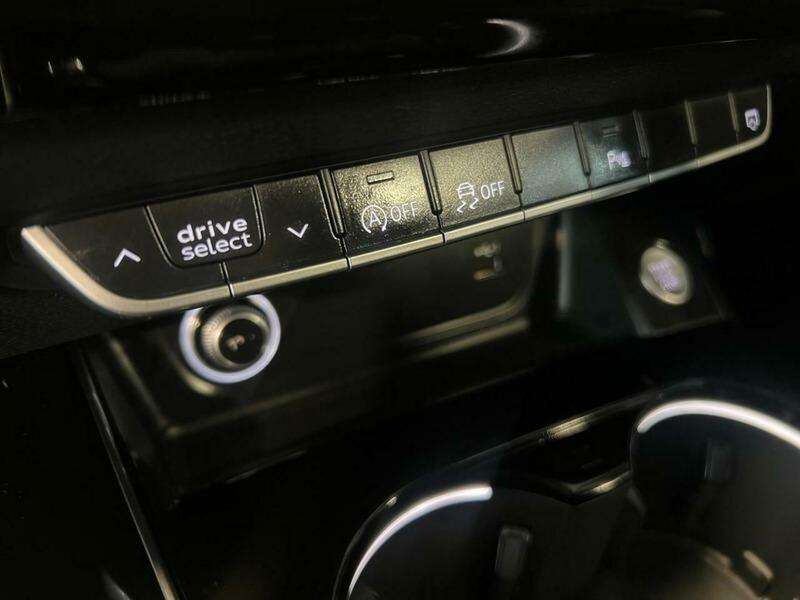 2020 AUDI A4 2020 AUDI A4