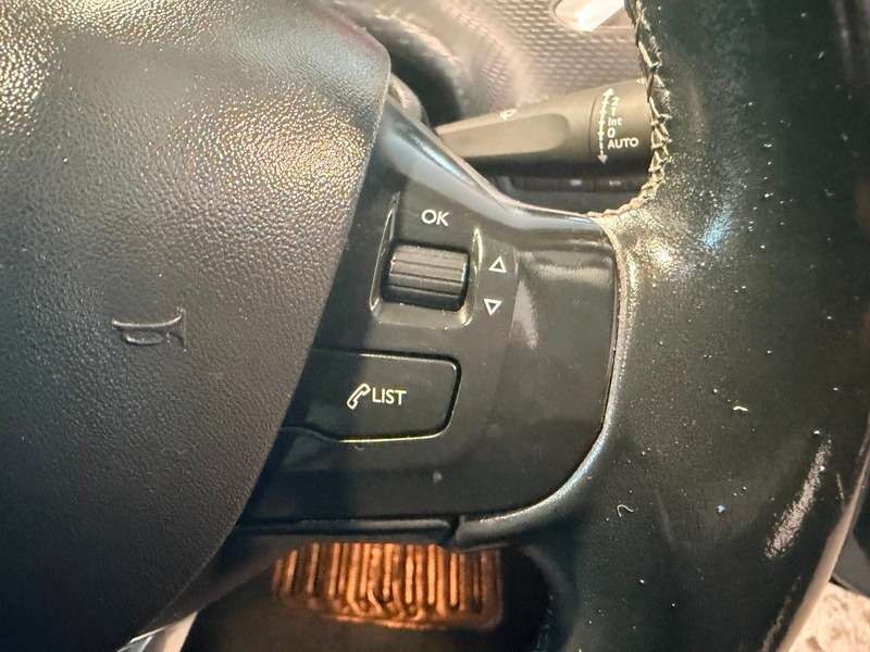 2017 PEUGEOT 2008 2017 PEUGEOT 2008