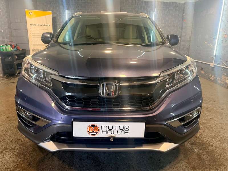 A 2018 HONDA CR-V 1.6 i-DTEC SE Plus Navi SUV 5dr Diesel 4WD Euro 6 (160 ps) A 2018 HONDA CR-V 1.6 i-DTEC SE Plus Navi SUV 5dr Diesel 4WD Euro 6 (160 ps)