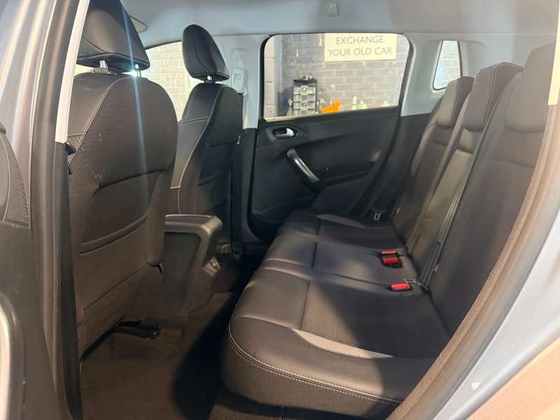2017 PEUGEOT 2008 2017 PEUGEOT 2008